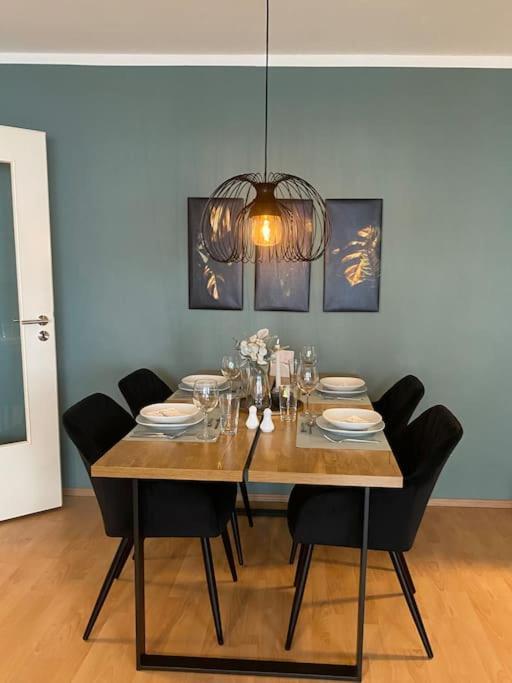 Design, Hochschule, Wildpark, Zentral, Waipu Tv, Netflix Apartment ฟอร์ซไฮม์ ภายนอก รูปภาพ